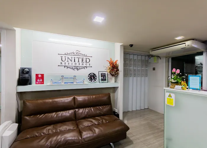 United Ekamai Aparthotel