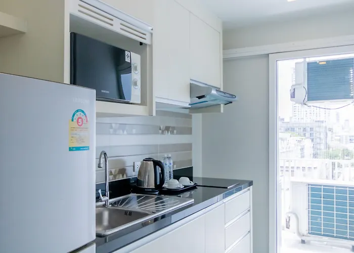 United Ekamai Aparthotel 3*