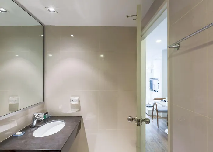 Aparthotel United Ekamai 3*